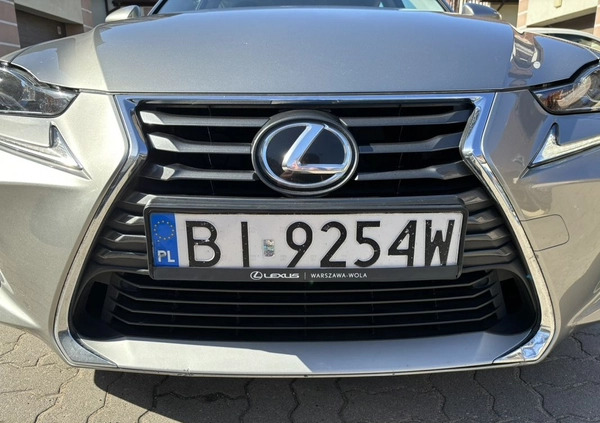 Lexus IS cena 87000 przebieg: 119413, rok produkcji 2017 z Białystok małe 631